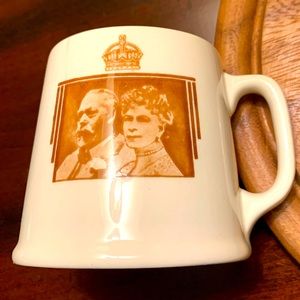 King George and Queen Mary - Silver Jubilee